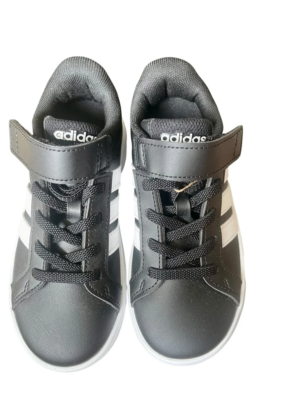 adidas low top